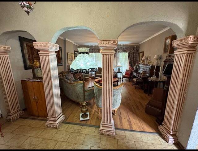 3 BEDROOM HOUSE FOR SALE IN VAN RIEBEECK PARK